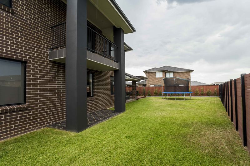 Colebee 27 Brookwater Circuit | Stonecutters Ridge