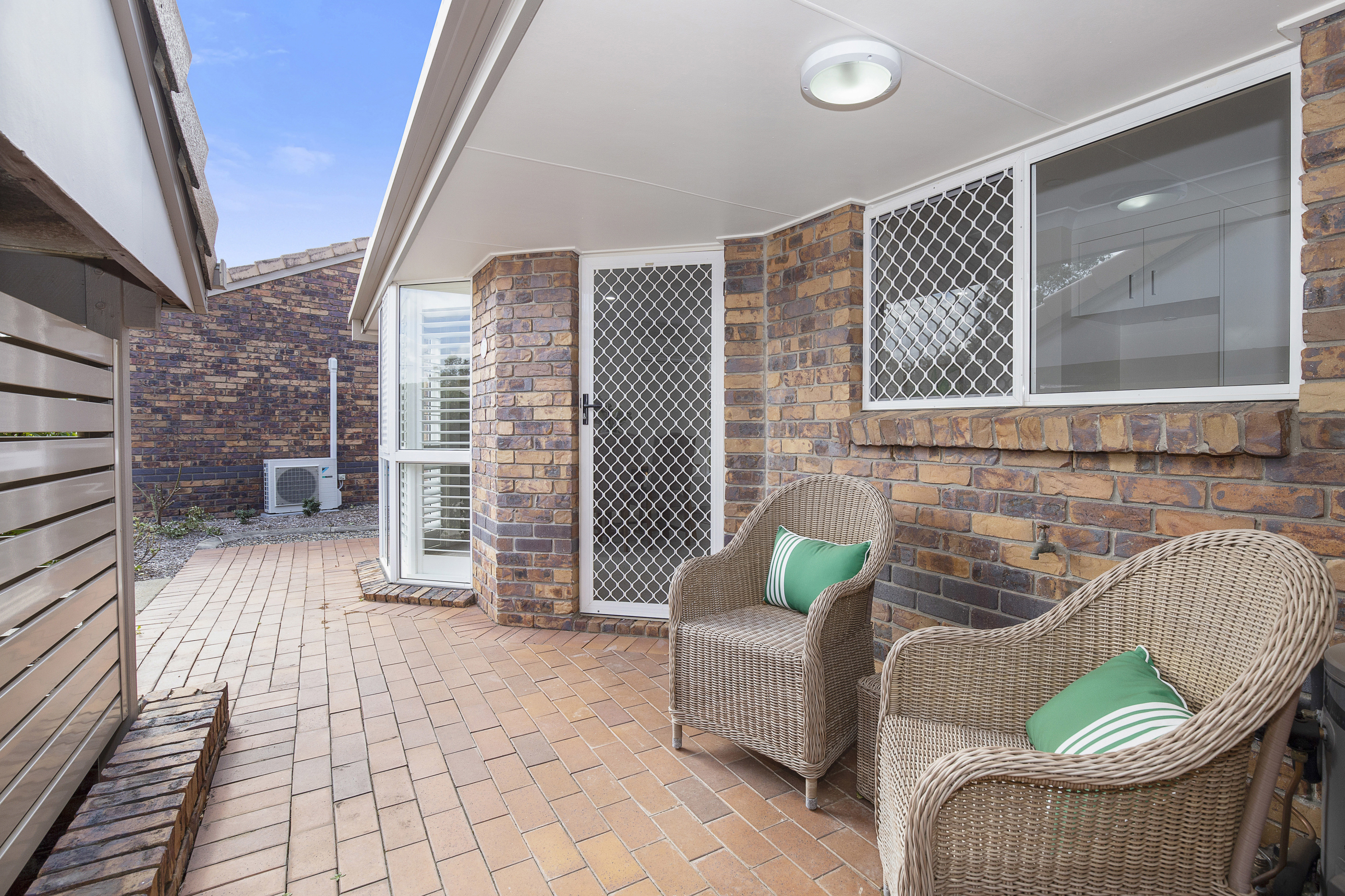 Aveo Bridgeman Downs For Sale Modern & Secure Units