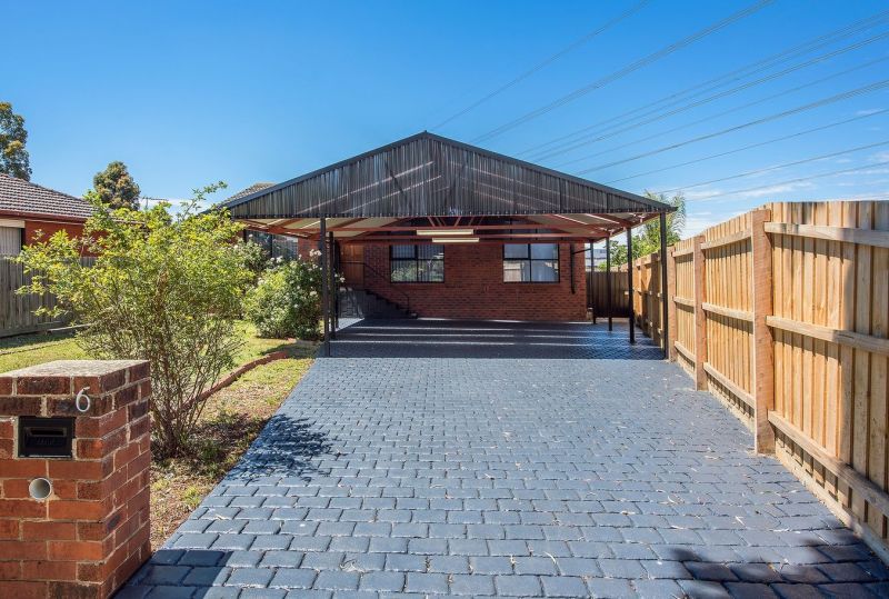 6 Devlin Court, Mill Park