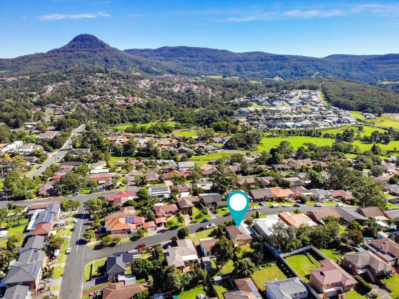 Real Estate For Sale 17 Evelyn Avenue Figtree , NSW