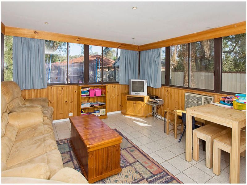 27 Tyne Crescent, North Richmond - Thumbnail 7