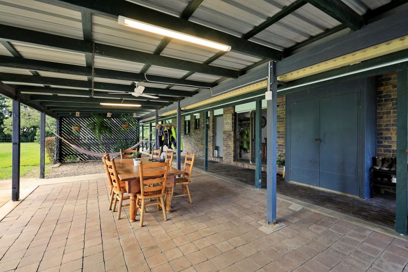 402 Quinns Road, MOORLAND Four Walls Realty