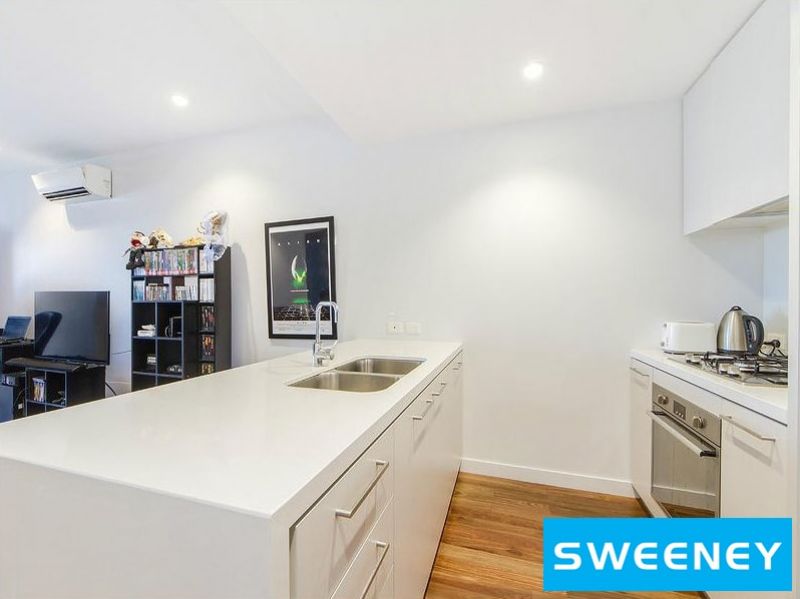 741/18 Albert Street, Footscray - Thumbnail 4