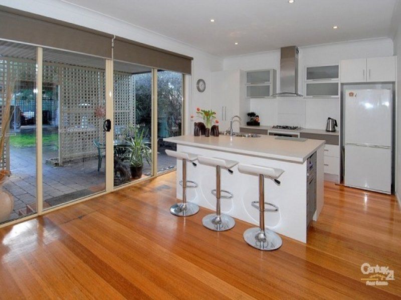 27 Delmont Avenue, Altona - Thumbnail 3