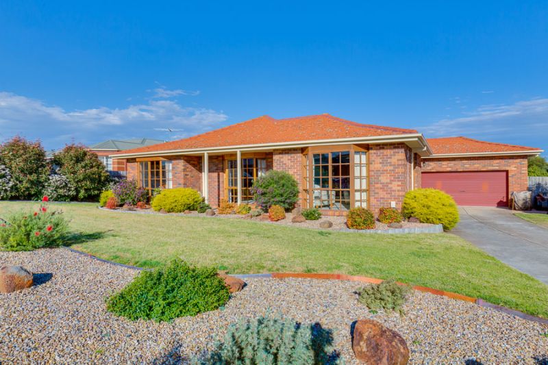 9 Ascot Avenue, Bacchus Marsh Sweeney Estate Agents