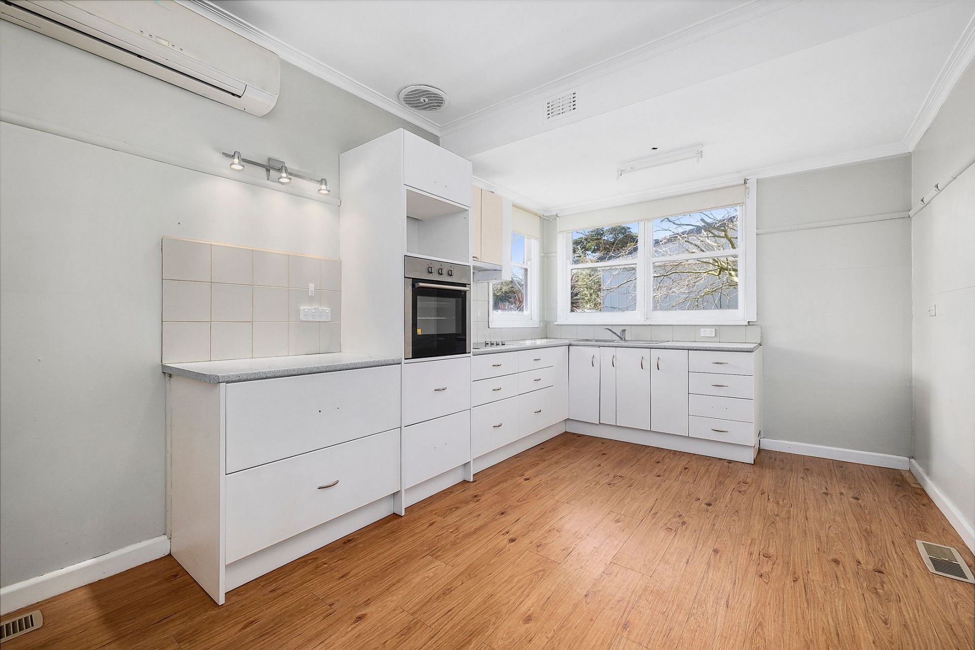 5 Gladstone Street, Golden Point, Golden Point - Thumbnail 5