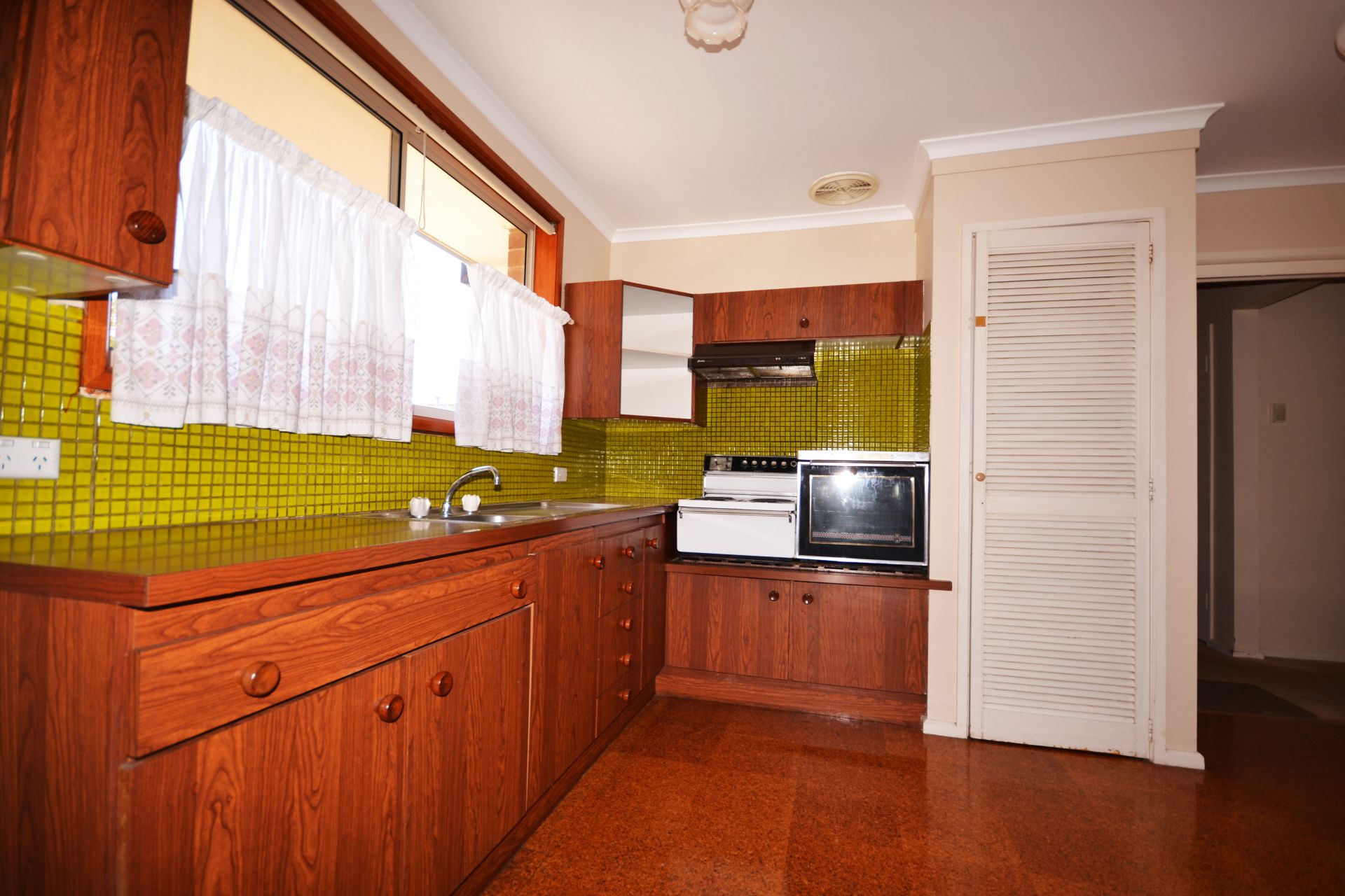 GREAT OPPORTUNITY, GREAT LOCATION