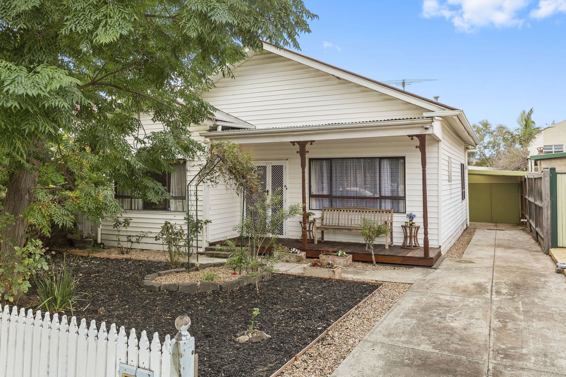 17 Soudan Road, West Footscray - Thumbnail 2