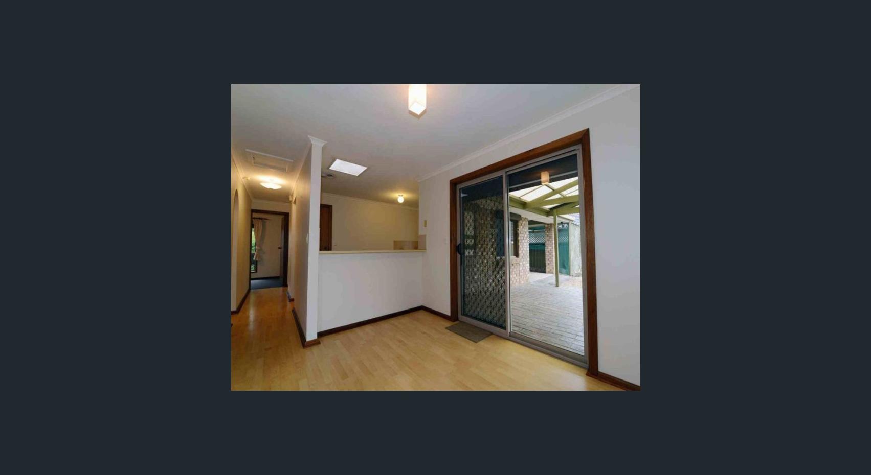 35 Banks Road  Woodcroft 5162