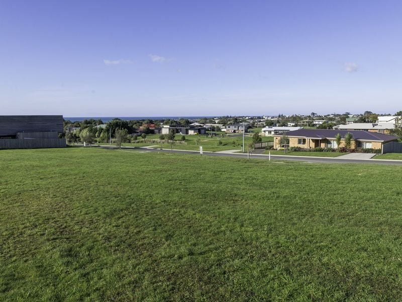 45 Seeberg Court APOLLO BAY VIC, Apollo Bay - Thumbnail 4