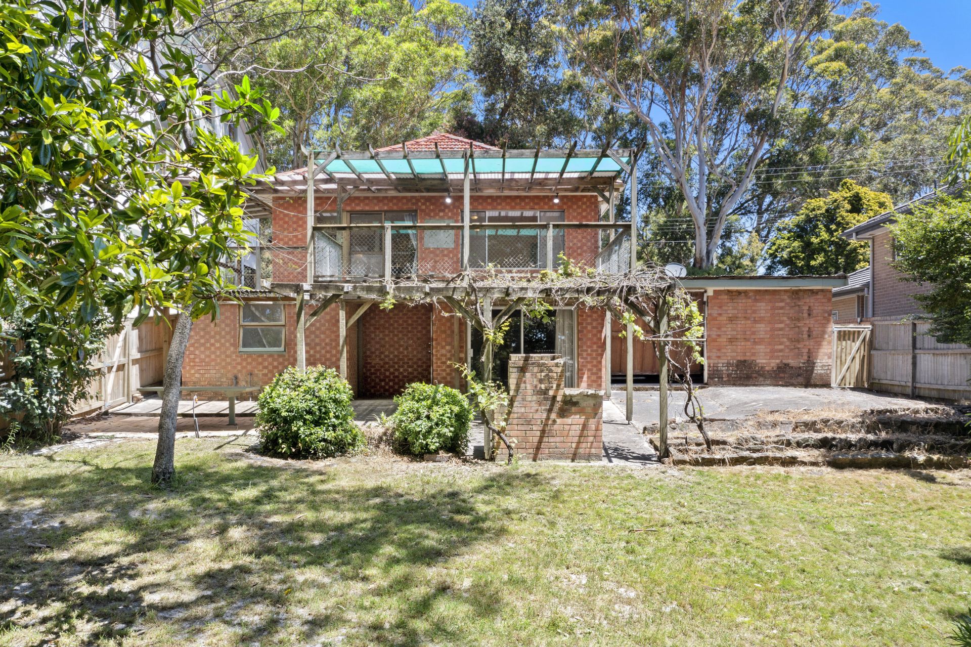 8 Burrawong Street, Bateau Bay Whiteman Property