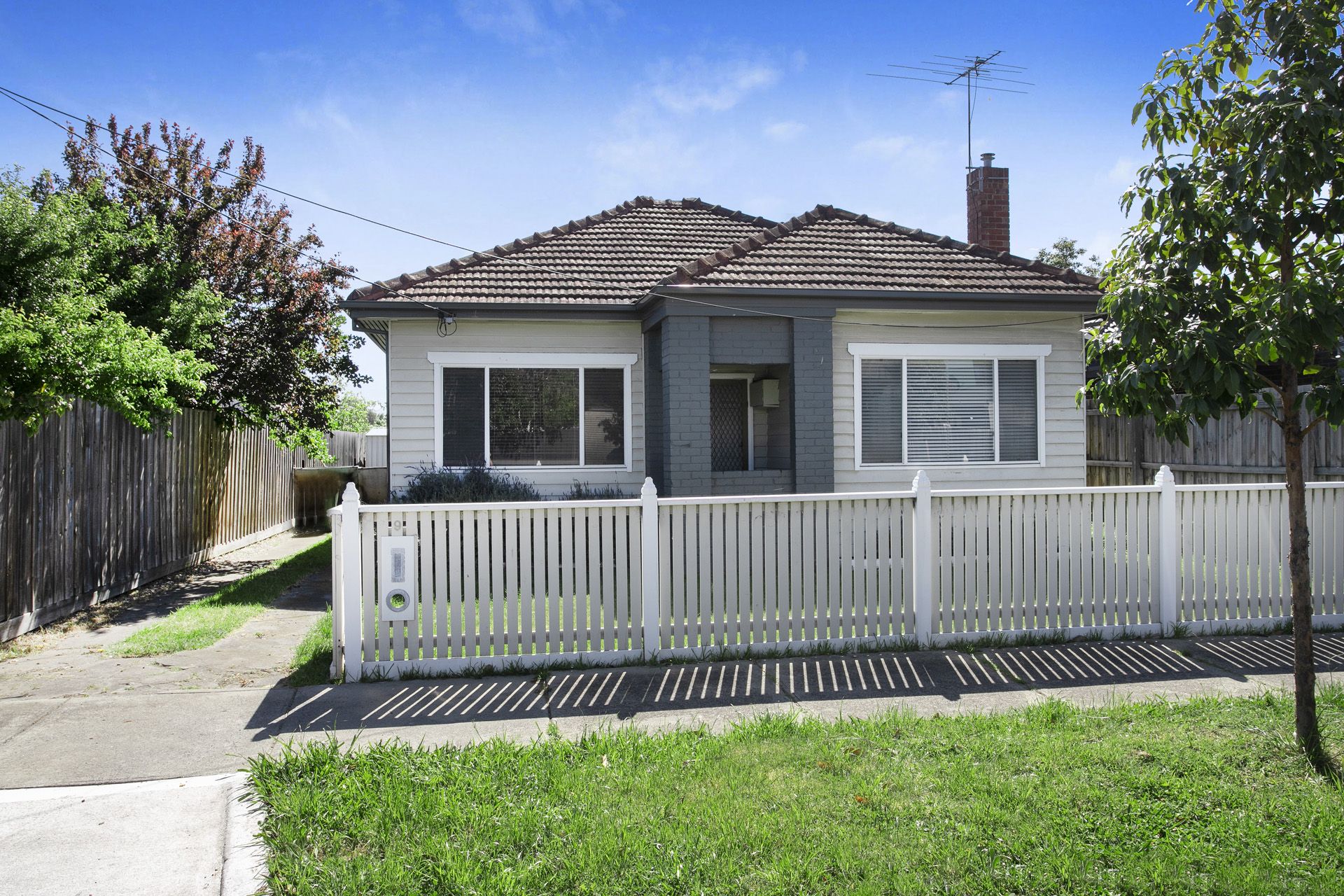 9 Vine Street, West Footscray - Thumbnail 2