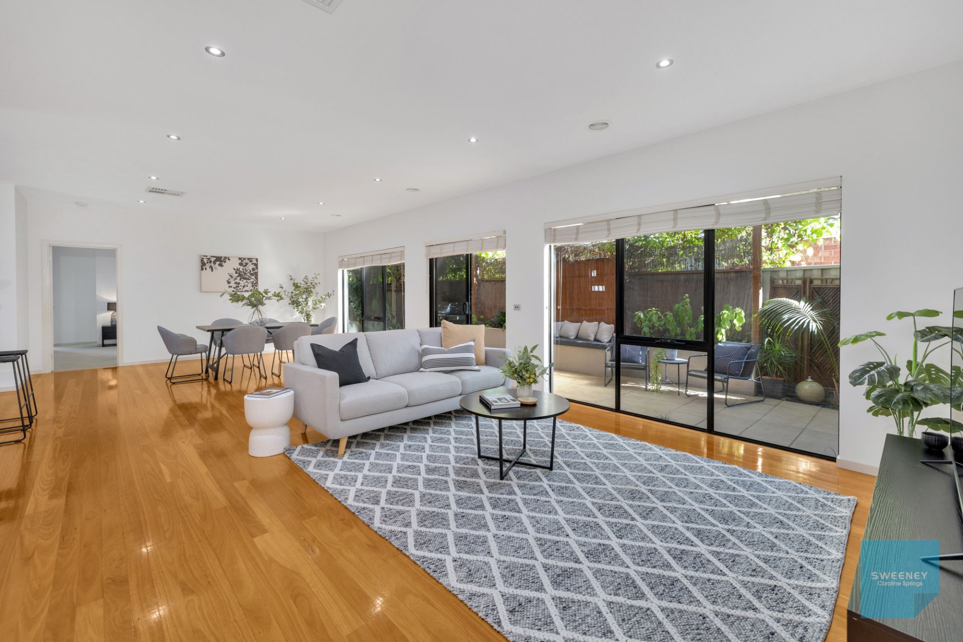 6 Ordsall Close, Caroline Springs - Thumbnail 4
