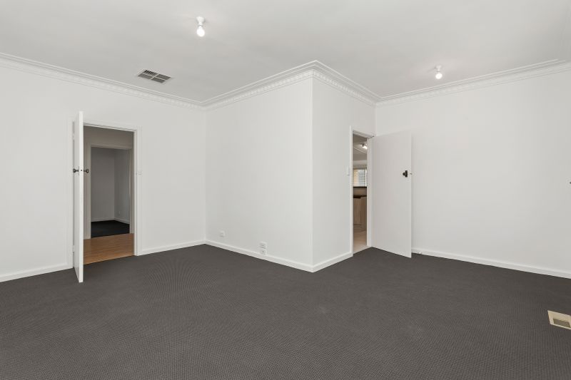 10 Travers Street, Thomastown