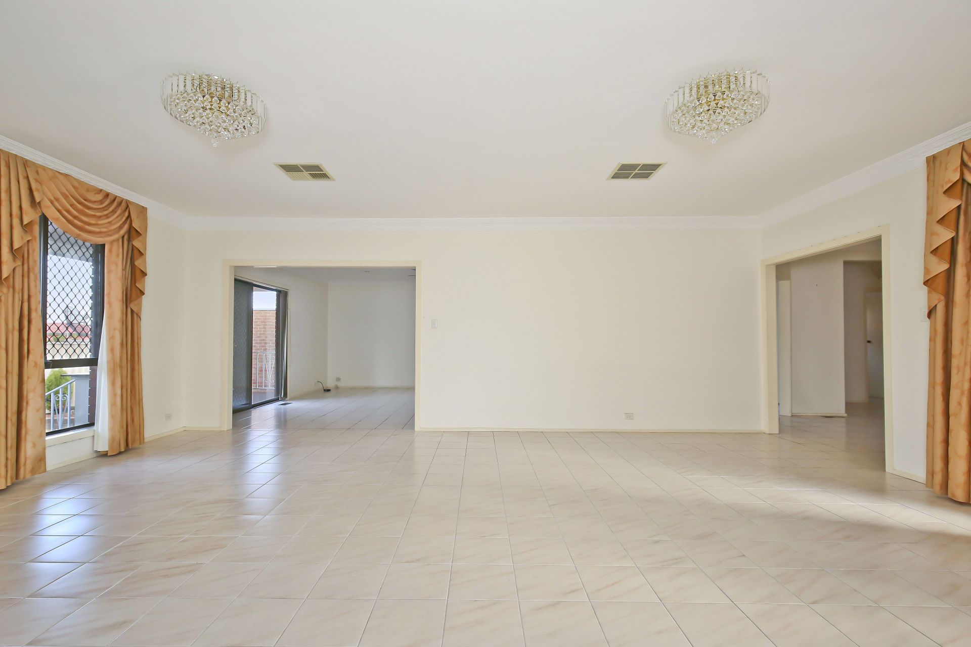 SPACIOUS FAMILY HOME