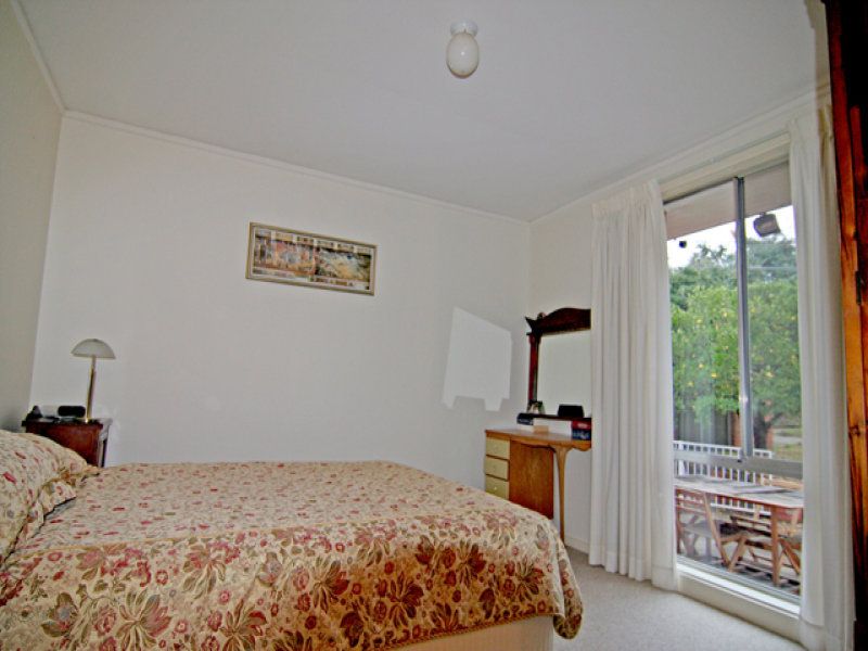 42 McInnes Street, Weston - Thumbnail 6