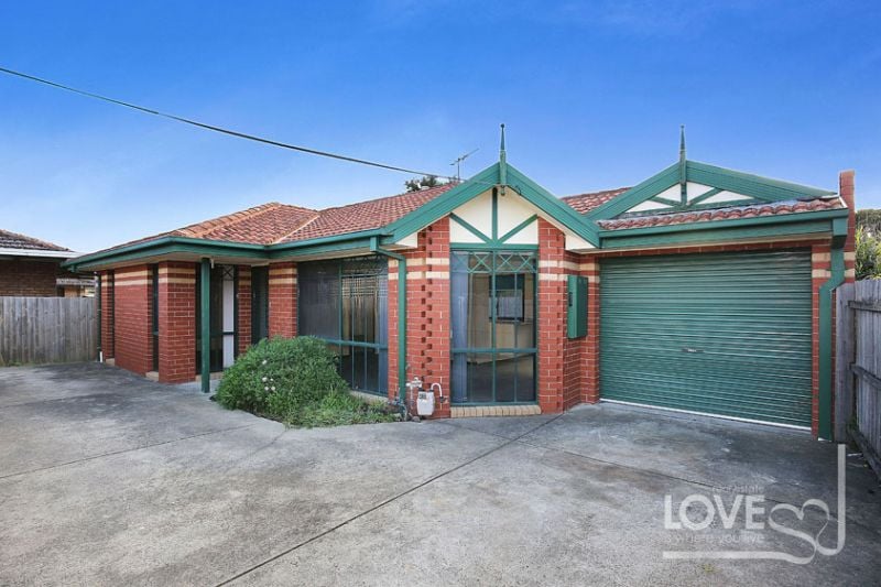 2/22 Kanimbla Drive, Lalor