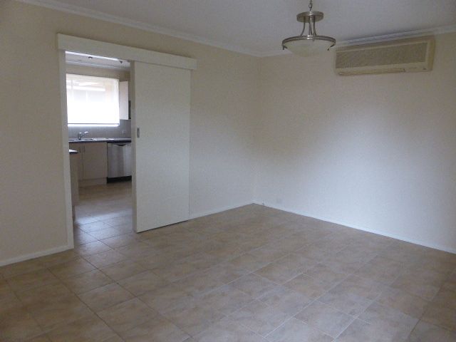 Spacious Unit In Great Location