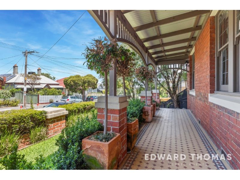 16 The Ridgeway Kensington VIC, Kensington - Thumbnail 3