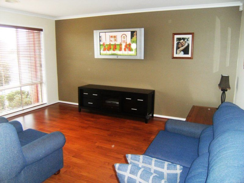 25 Charlesworth Crescent, Burnside - Thumbnail 5