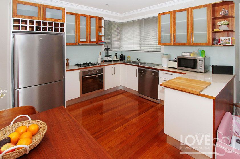 RENOVATED, SPACIOUS & COSY