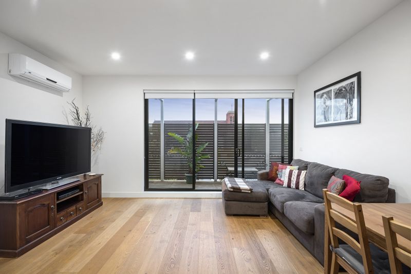 201/241 Balaclava Road, Caulfield North - Thumbnail 4