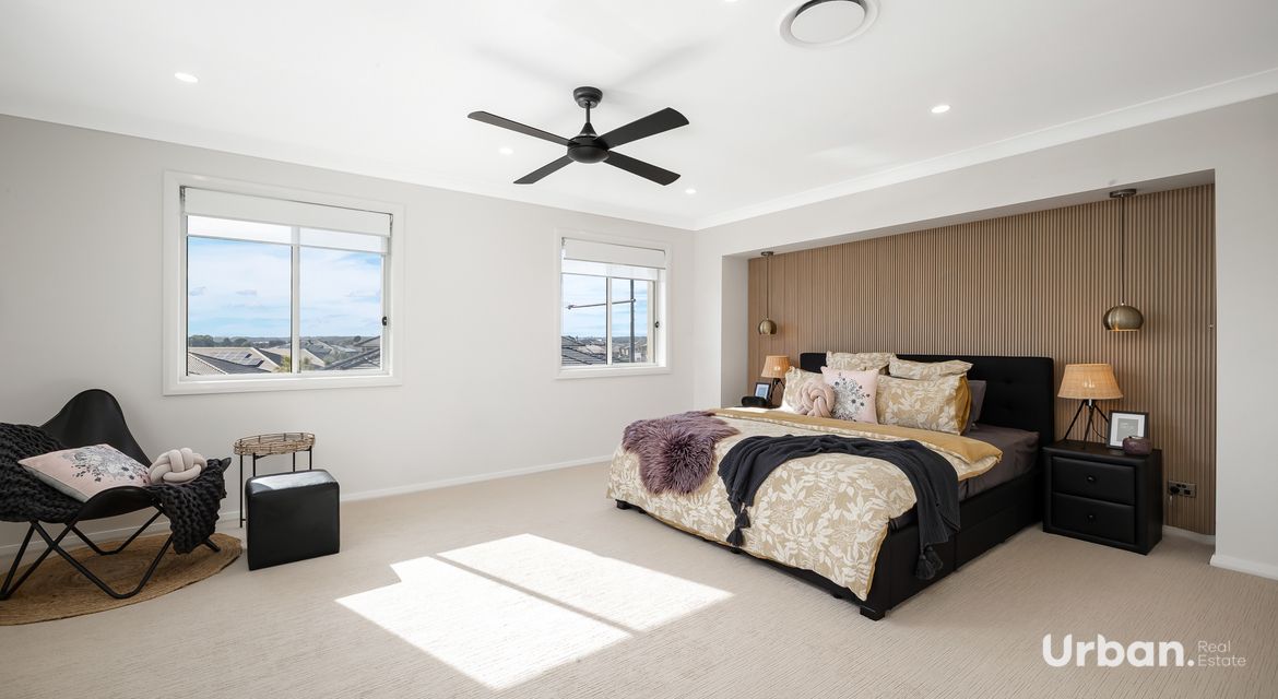 Colebee 19 Burringoa Crescent