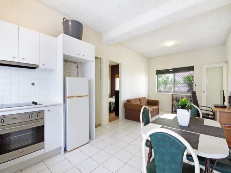 4/19 Boolarong Crescent Alexandra Headland QLD, Alexandra Headland - Thumbnail 2