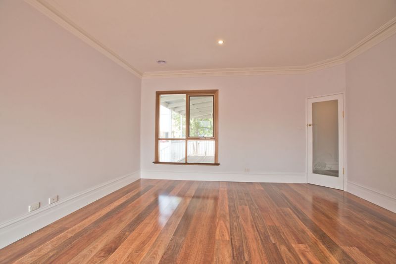 14 Young Street, Bacchus Marsh - Thumbnail 6