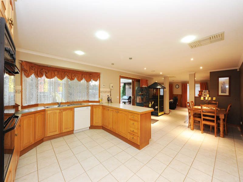 5 St Anthony Court, Seabrook - Thumbnail 4