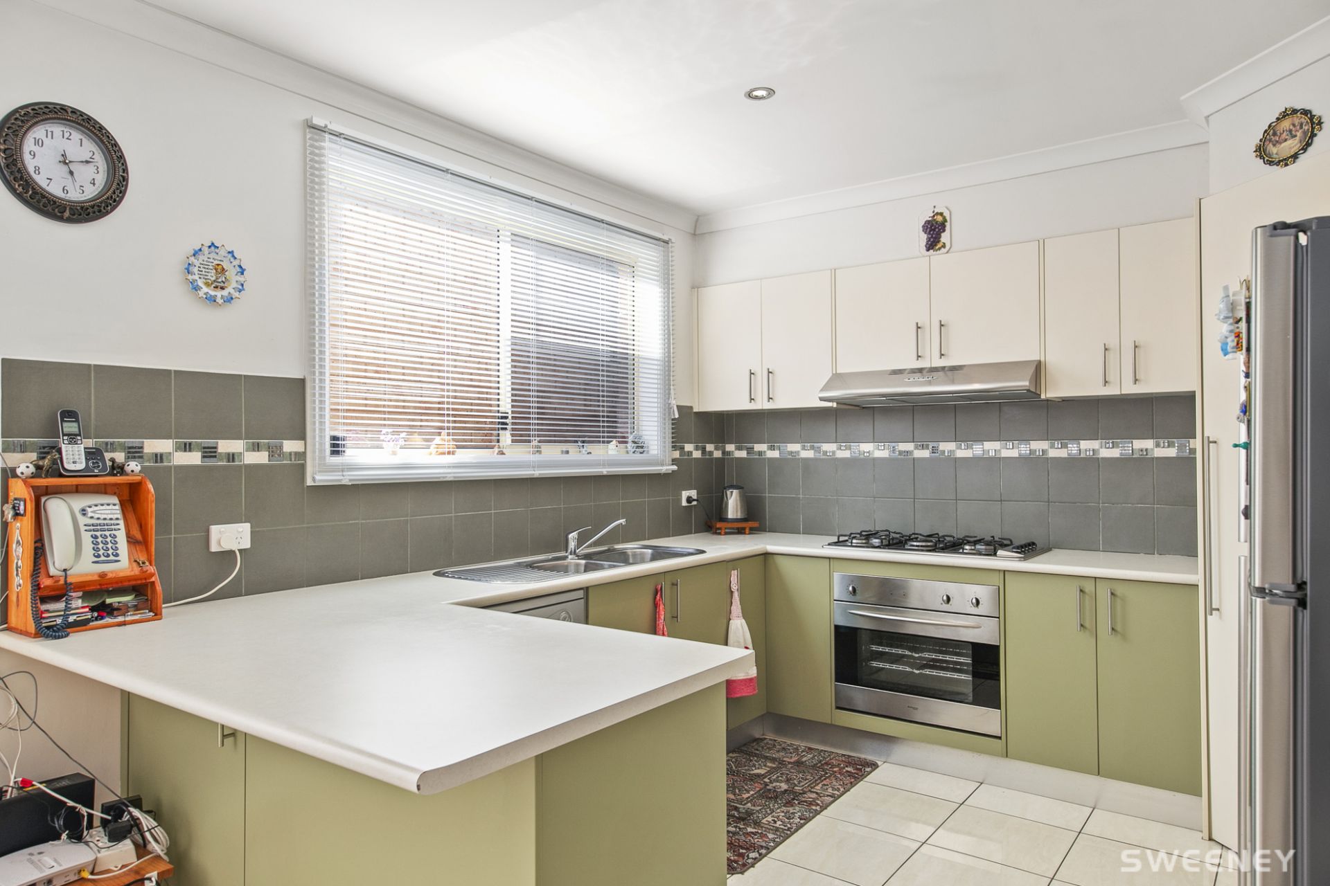 13 Licodia Avenue, Point Cook - Thumbnail 4