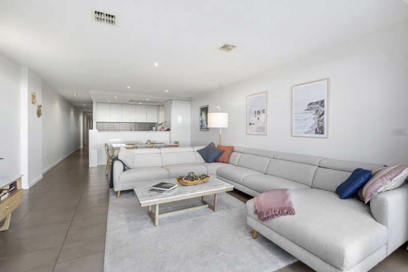 1/118 Mountjoy Parade, Lorne, VIC, Lorne - Thumbnail 4