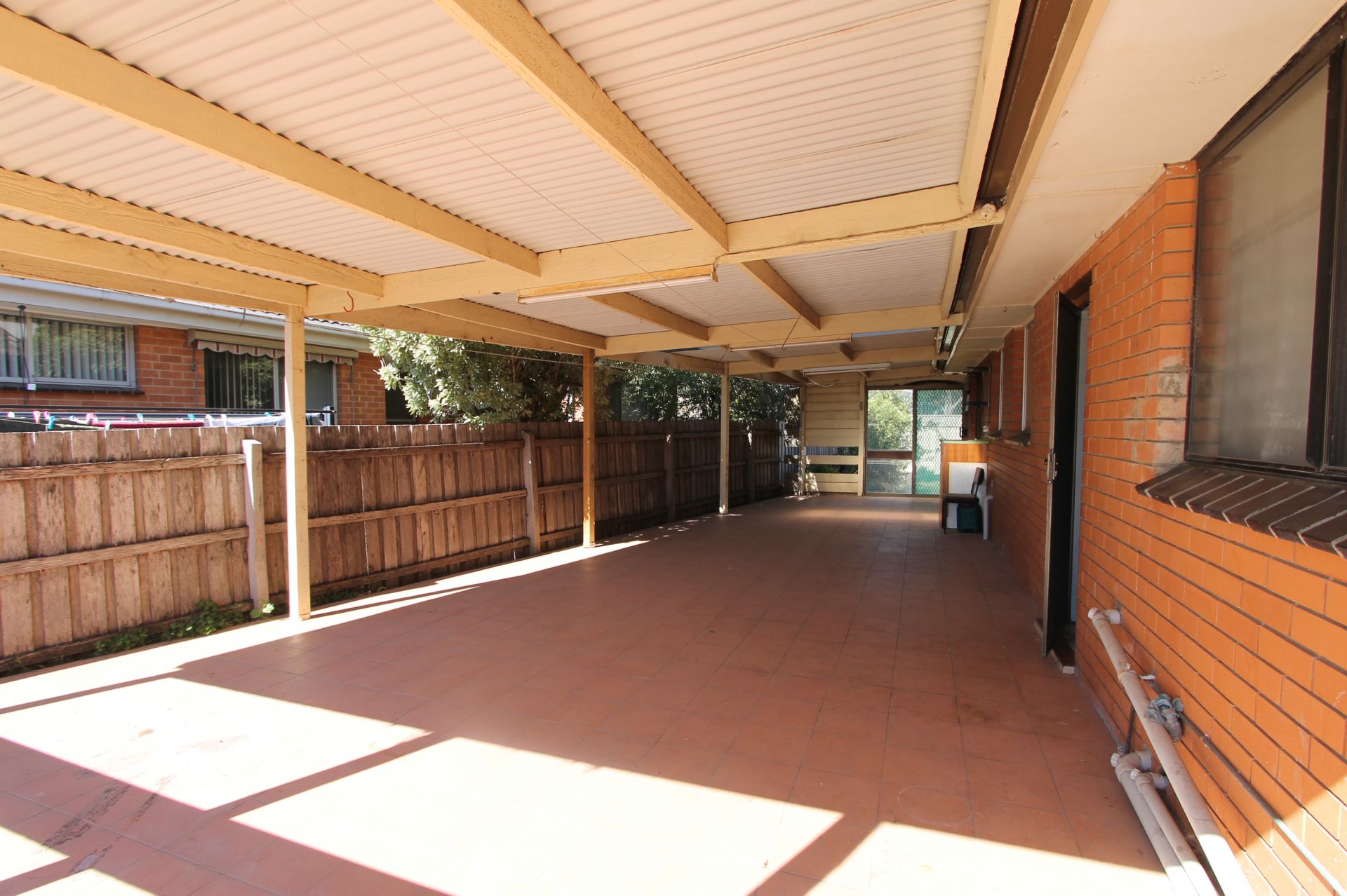 UNBEATABLE LOCATION! CLOSE TO THE NORTHERN HOSPITAL, EPPING PLAZA, EPPING PRIMARY SCHOOL AND MORE!