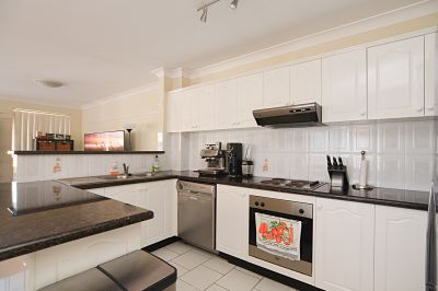 Point Frederick 11/44 Frederick Street