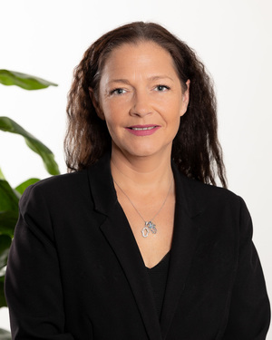 Ines Degen Real Estate Agent