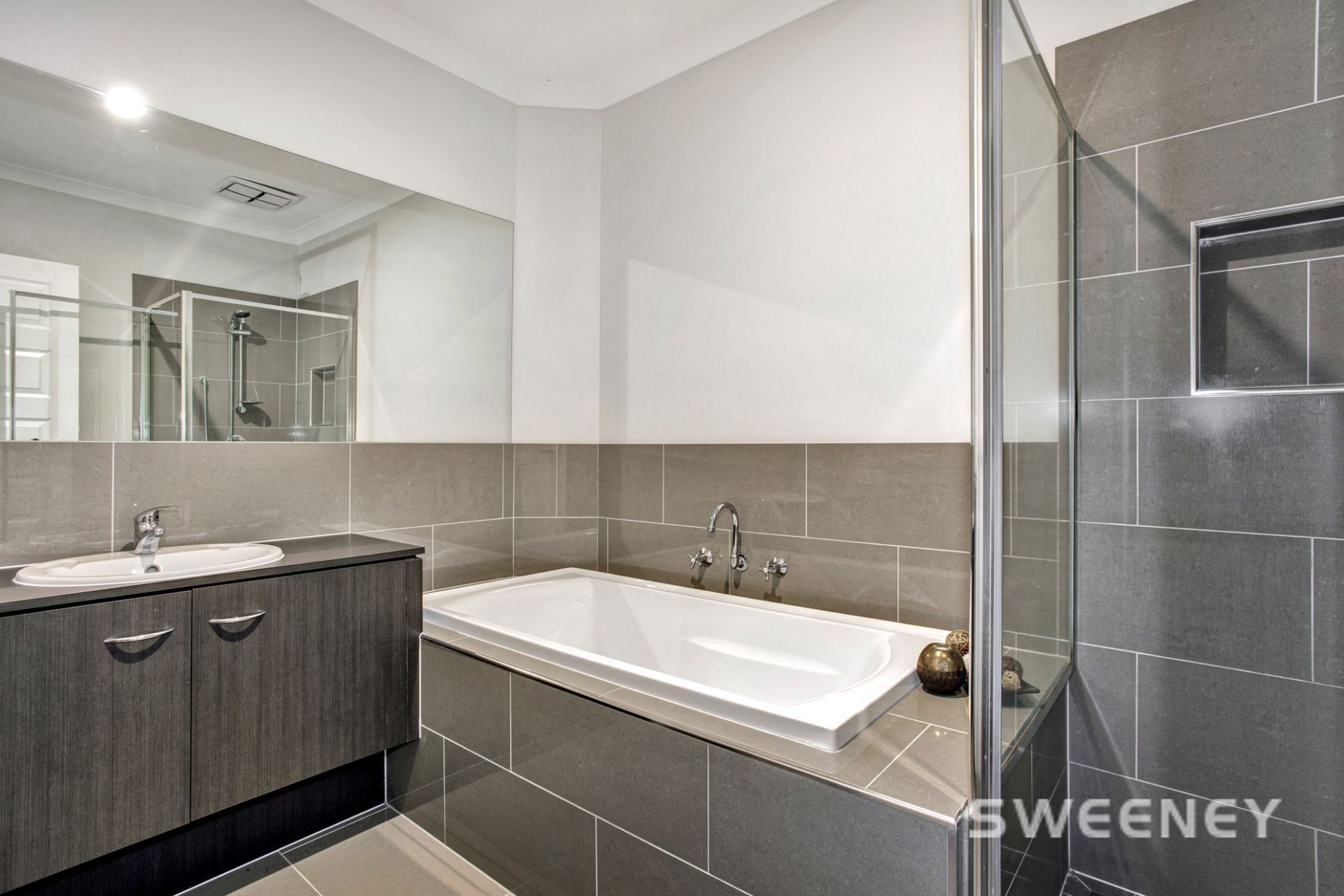 93 Waratah Drive, Altona Meadows - Thumbnail 5