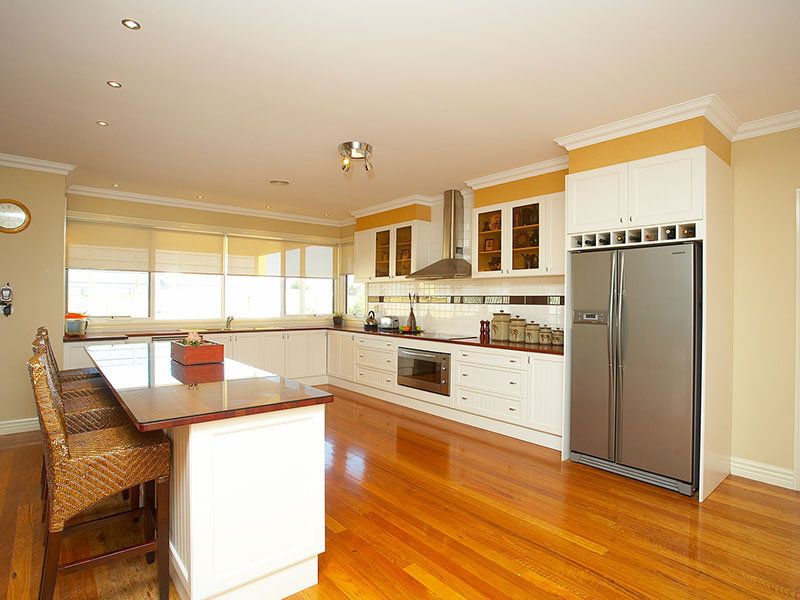 9 Daintree Retreat, Caroline Springs - Thumbnail 3