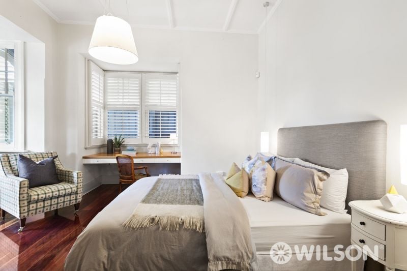 327 Beaconsfield Parade, St Kilda West