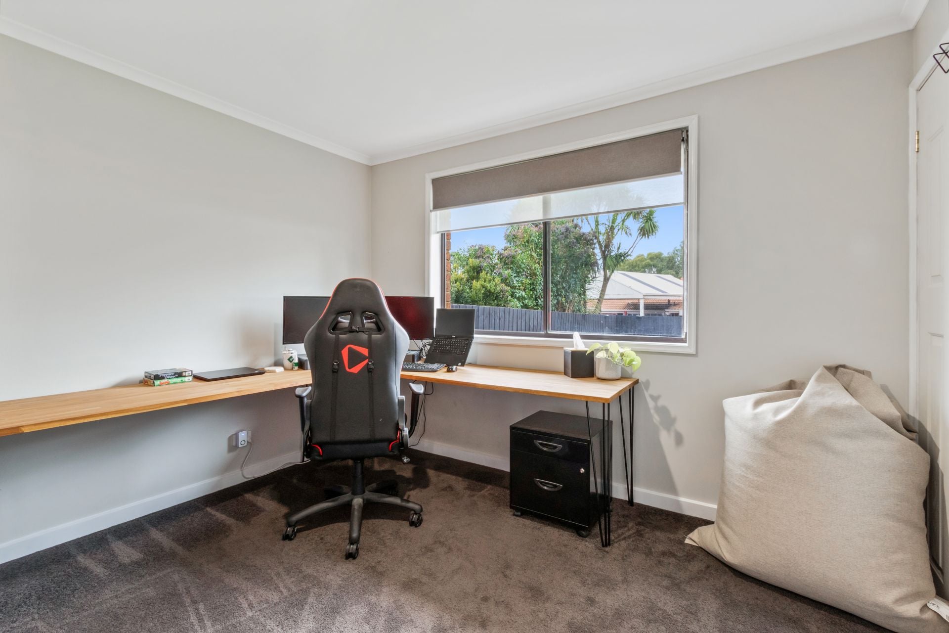 SPACIOUS FOR THE WHOLE FAMILY AND TRADIE