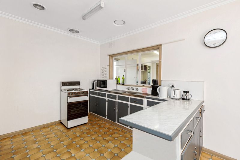 16 Beevers Street, Altona North - Thumbnail 8