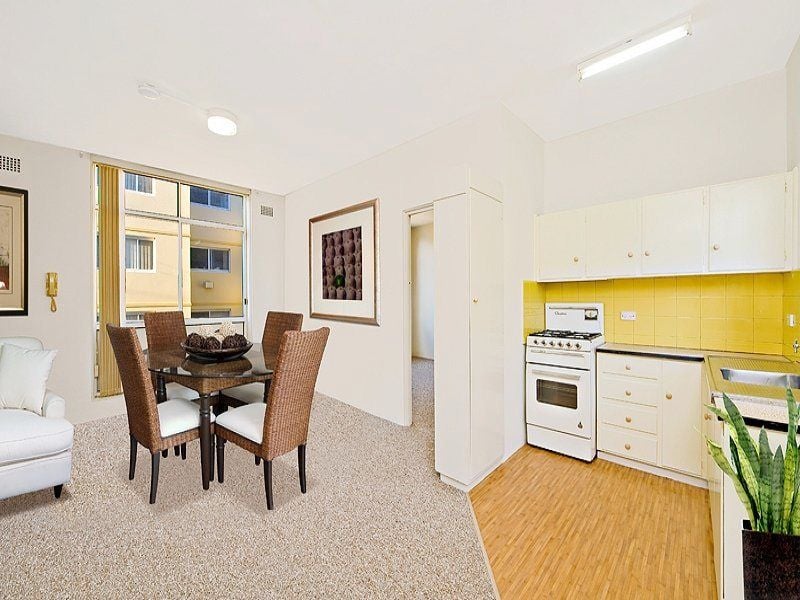 33 The Esplanade, Cronulla - Thumbnail 2