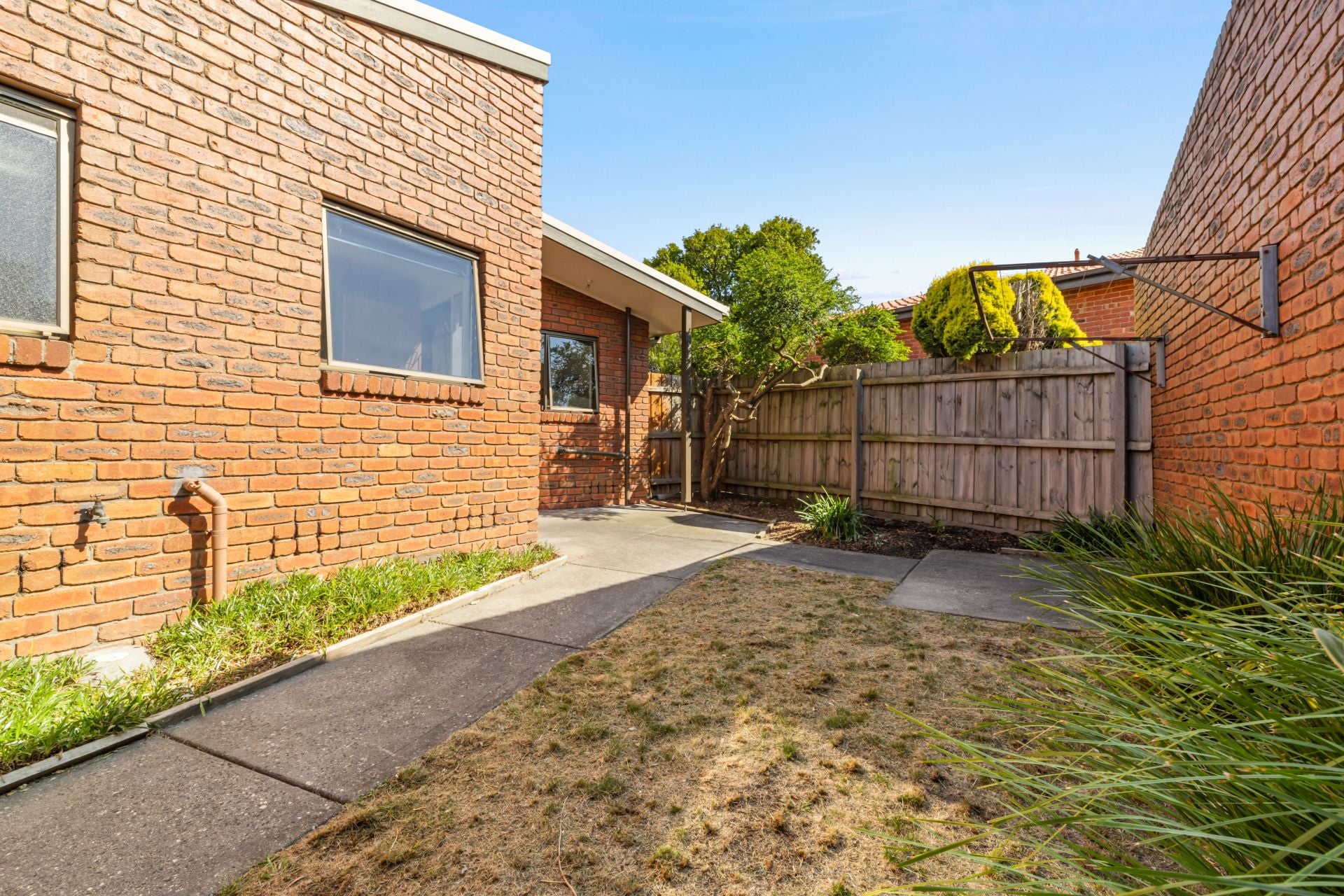Spacious & Well-Located 2-Bedroom Unit – A Must-See!