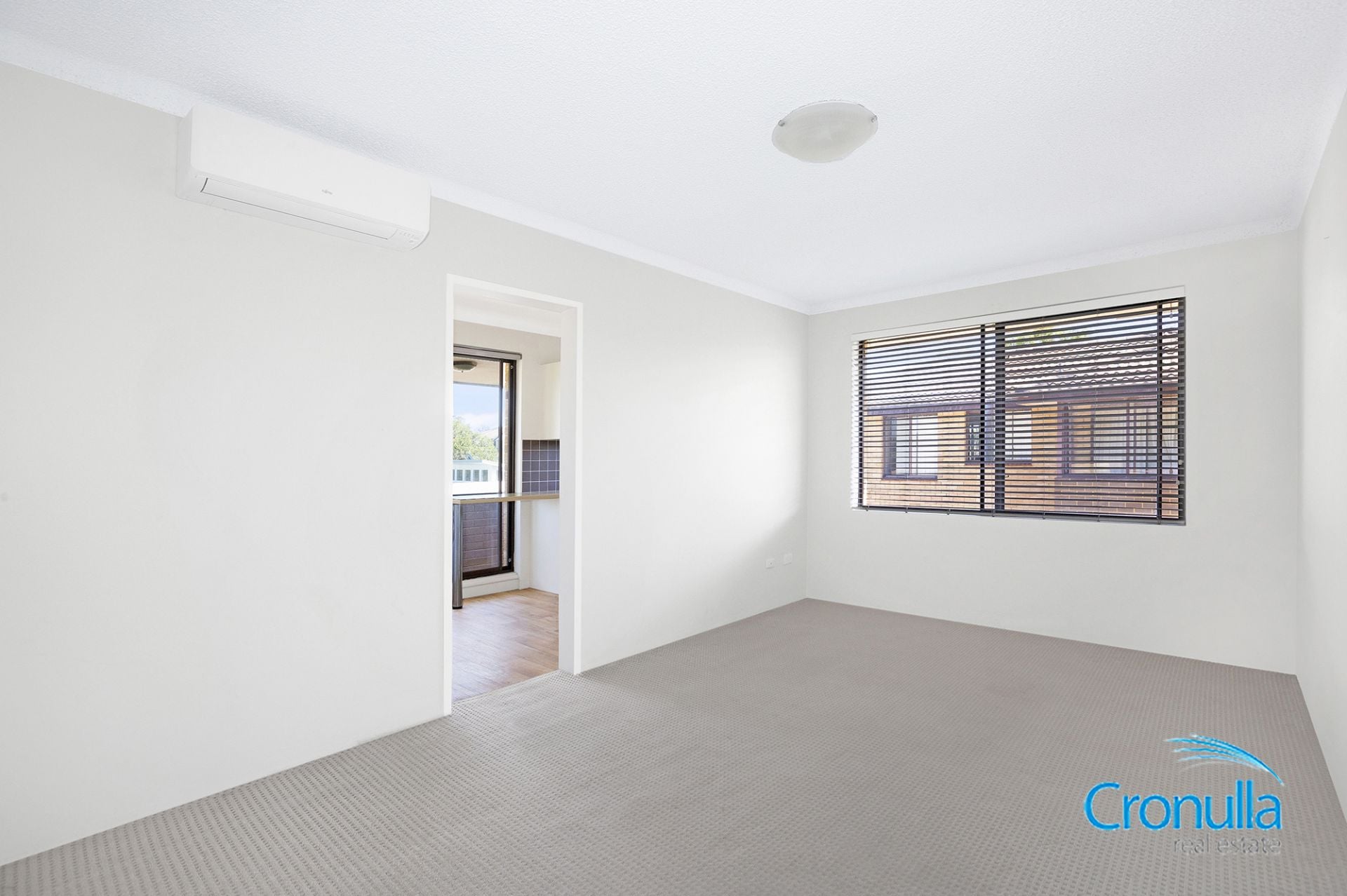 11/8 Caronia Avenue, Cronulla - Thumbnail 2