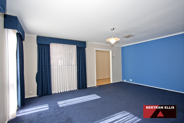 6 Henning Place, Kambah - Thumbnail 2