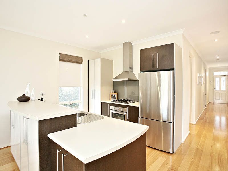 35 Cranwell Square, Caroline Springs - Thumbnail 6