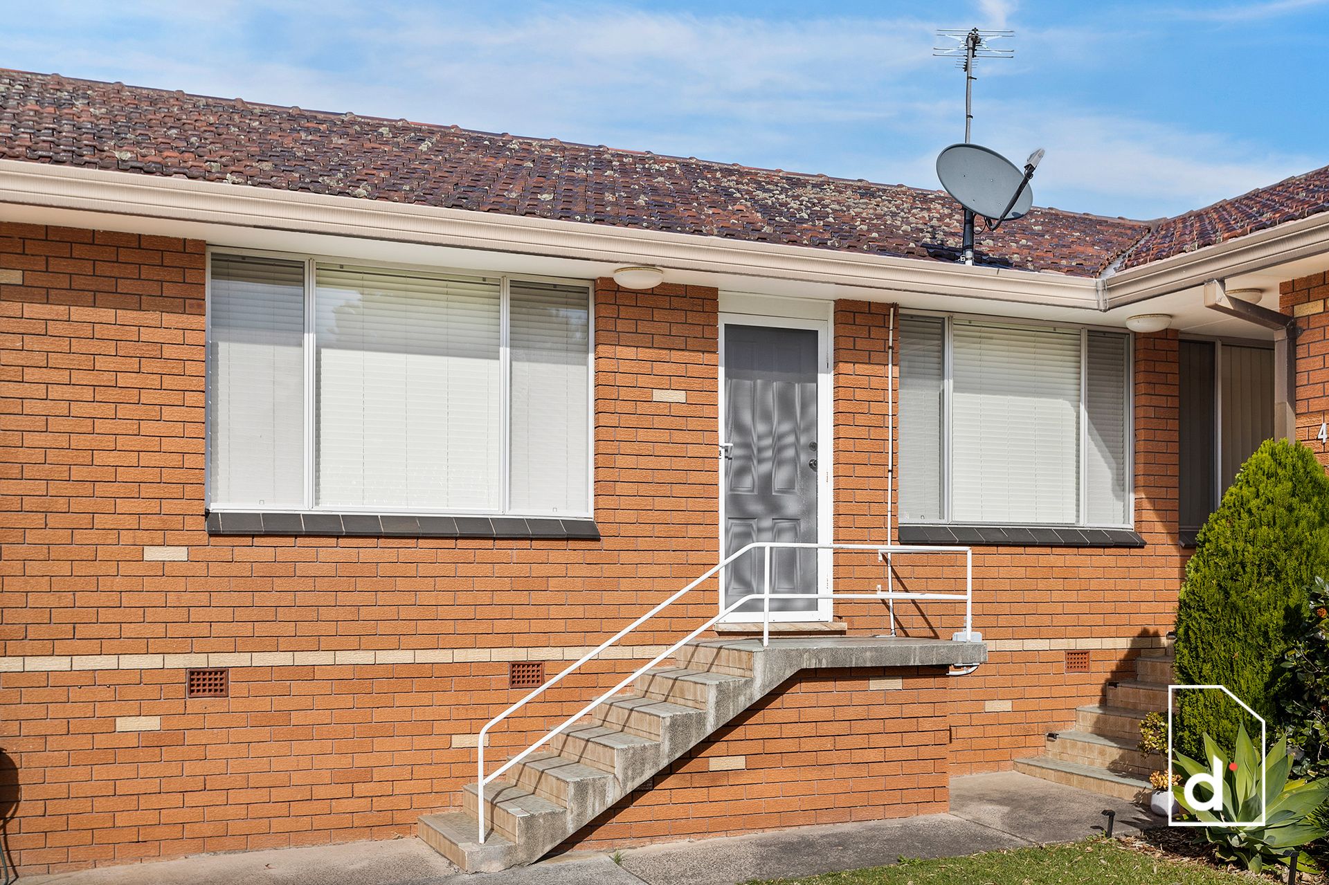2/22-24 Jones Place, Corrimal NSW