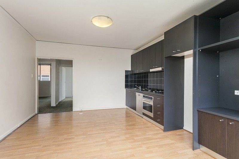 8/89 Hotham Street, St Kilda East - Thumbnail 4