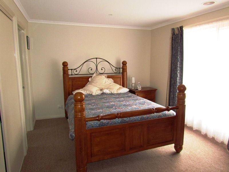 2/44A Second Avenue, Melton South - Thumbnail 7