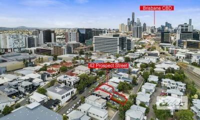 HIGH GRADE REFURBISHED OFFICE WITH 6 CAR PARKS!