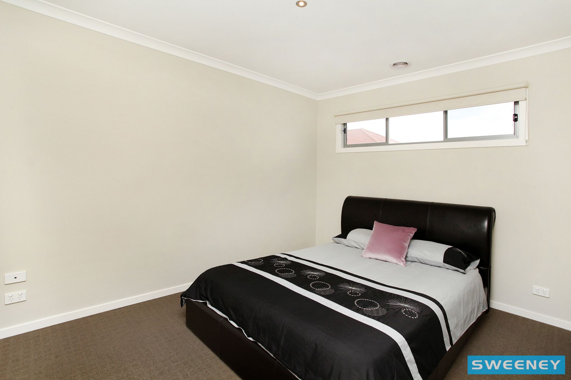 3/10-12 Kooyong Way, Caroline Springs - Thumbnail 8